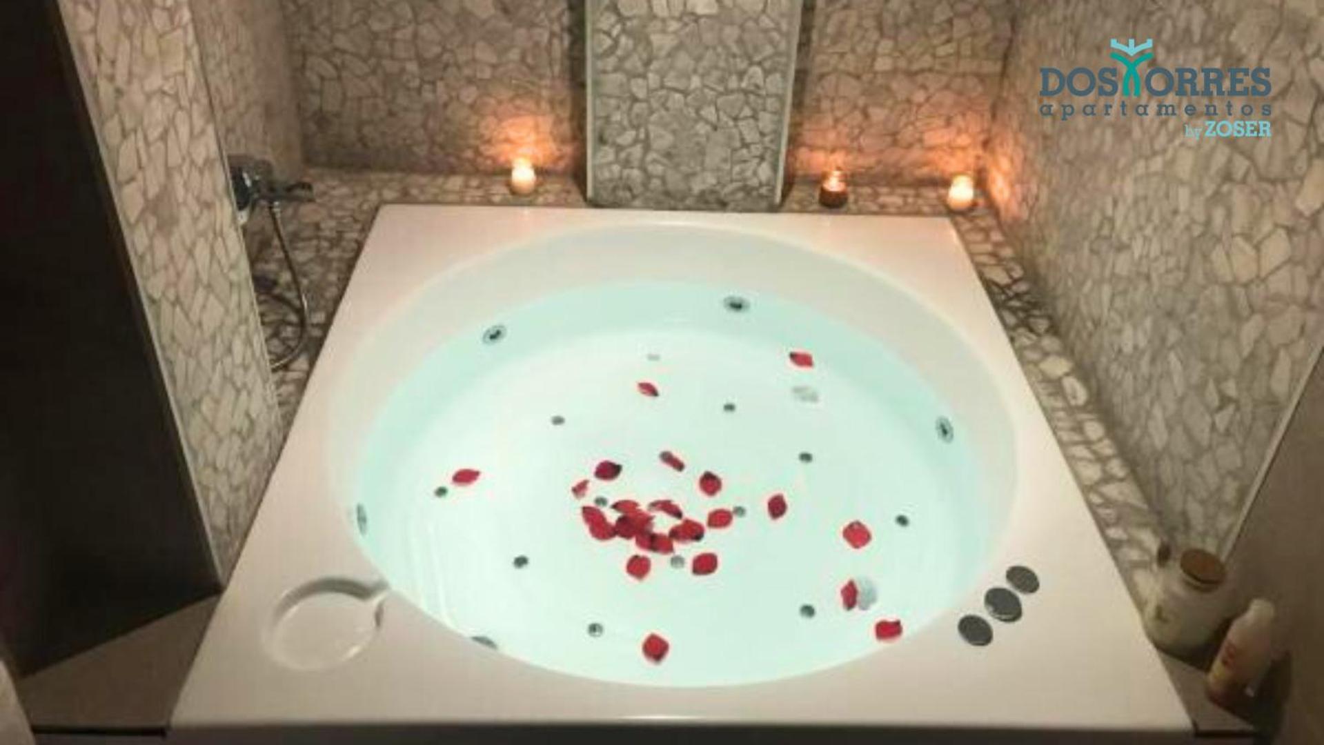 Dos Torres Ribera Play & Relax Con Jacuzzi Y Cine Apartment Zaragoza Ngoại thất bức ảnh